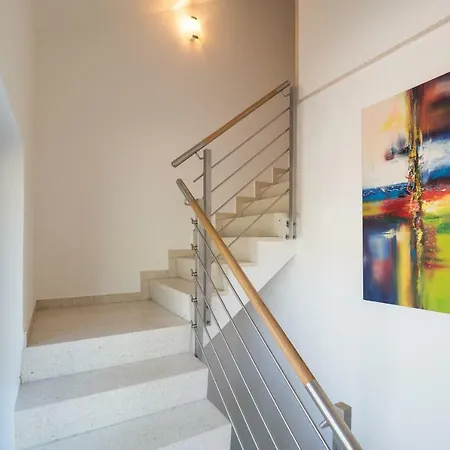 شقة Miralior - 110m2, Terrasse Und Parkplatz - Ideal Fuer Gruppen Und Familien ماينتس