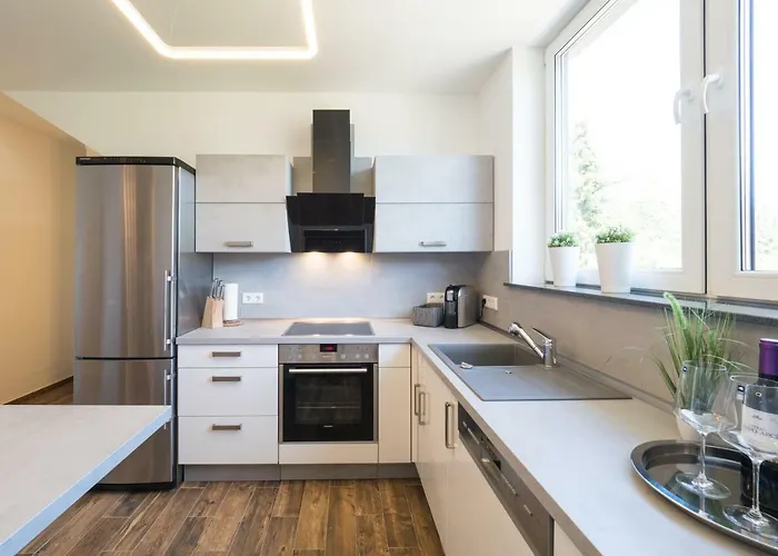 Miralior - 110m2, Terrasse Und Parkplatz - Ideal Fuer Gruppen Und Familien ماينتس